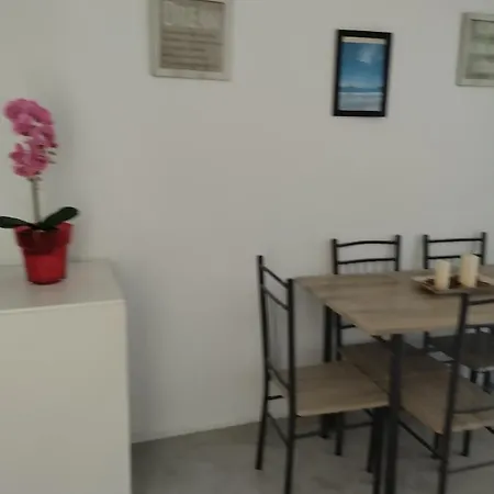 Spiliotica Central Fira (Santorini)