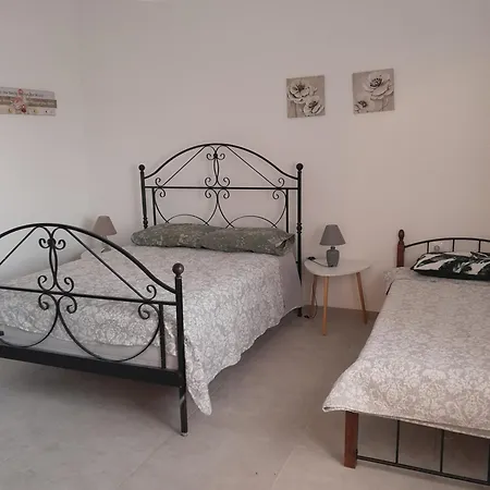 Spiliotica Central Apartment Fira (Santorini)